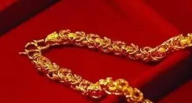 一般黃金項鏈大概多少克_金項鏈克數(shù)_黃金項鏈大克數(shù)